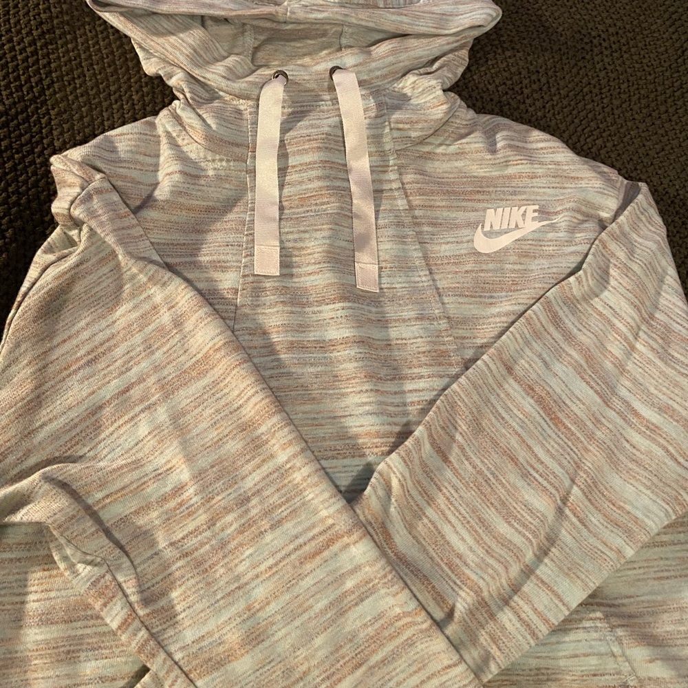 Nike Pullover Women’s Small S